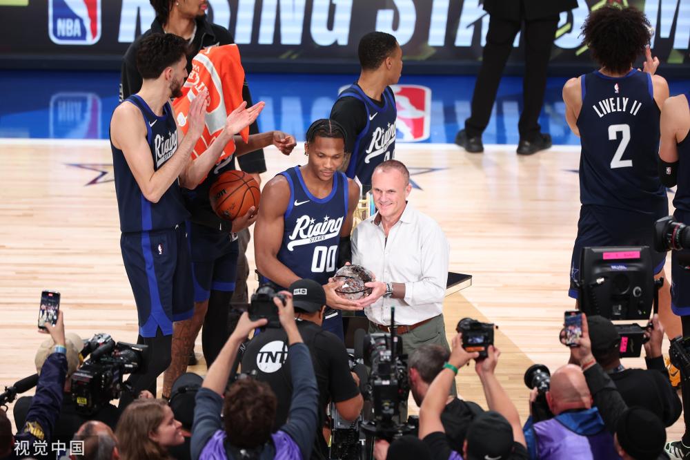 更是检视自 更是检视自