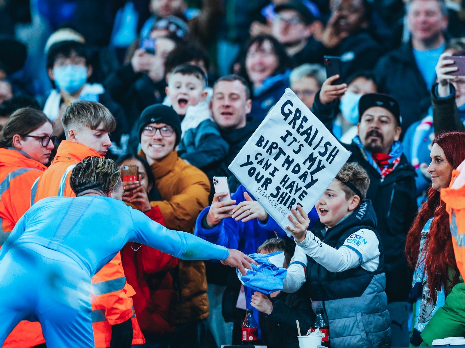 她的坚韧和 她的坚韧和